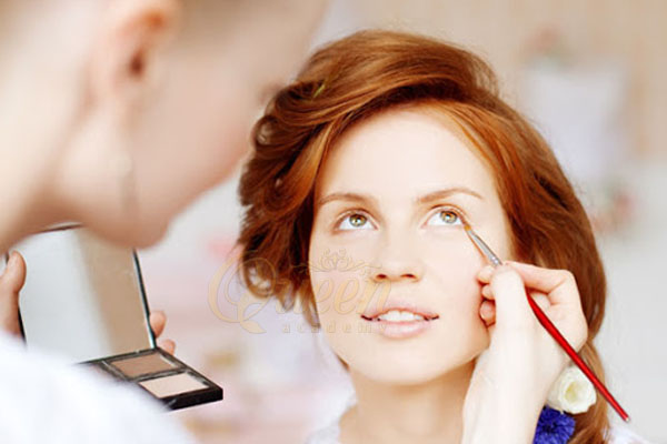 khóa học nghề trang điểm cô dâu chụp hình chuyên nghiệp