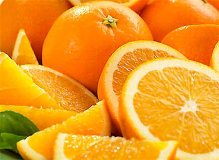 n cam hoặc uống nước cam - Phun xăm môi thì kiêng gì và nên ăn gì để lên màu đẹp