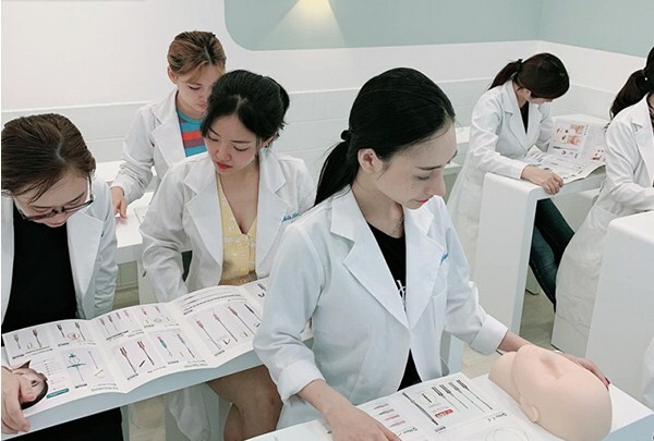 dịch vụ tiêm filler