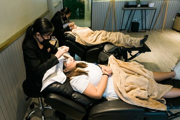 Học nối mi chuyên nghiệp