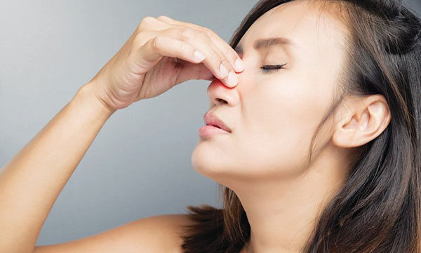 viêm mũi dị ứng không được dùng phương pháp thu gọn cánh mũi
