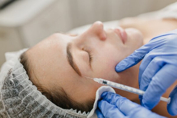 đối tượng phù hợp học tiêm filler tại nhà