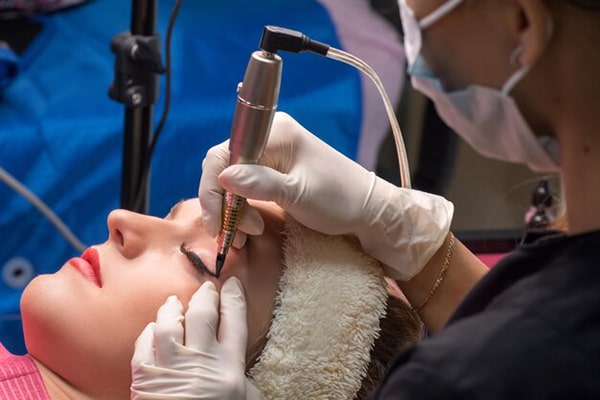 Lưu ý chung khi học nghề phun xăm và spa