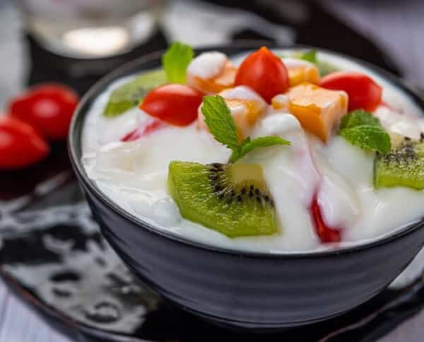 Một số loại thực phẩm ngoài bơ nên ăn sau phun xăm môi