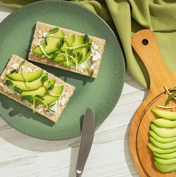 Phun môi có ăn được bơ không?