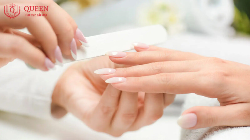 noi-dung-chuong-trinh-dao-tao-khoa-hoc-nail