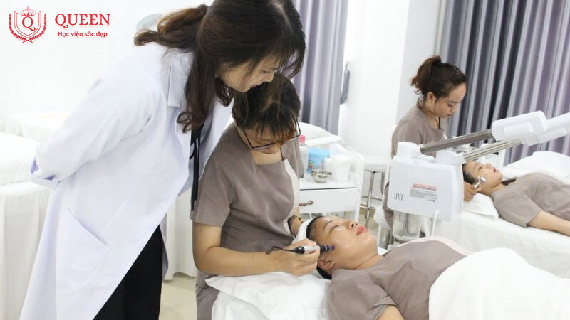 cac-yeu-to-anh-huong-den-thoi-gian-hoc-nghe-tham-my