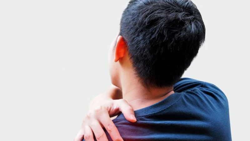 Đau nửa đầu vai gáy bệnh lý phổ biến nhưng đừng chủ quan