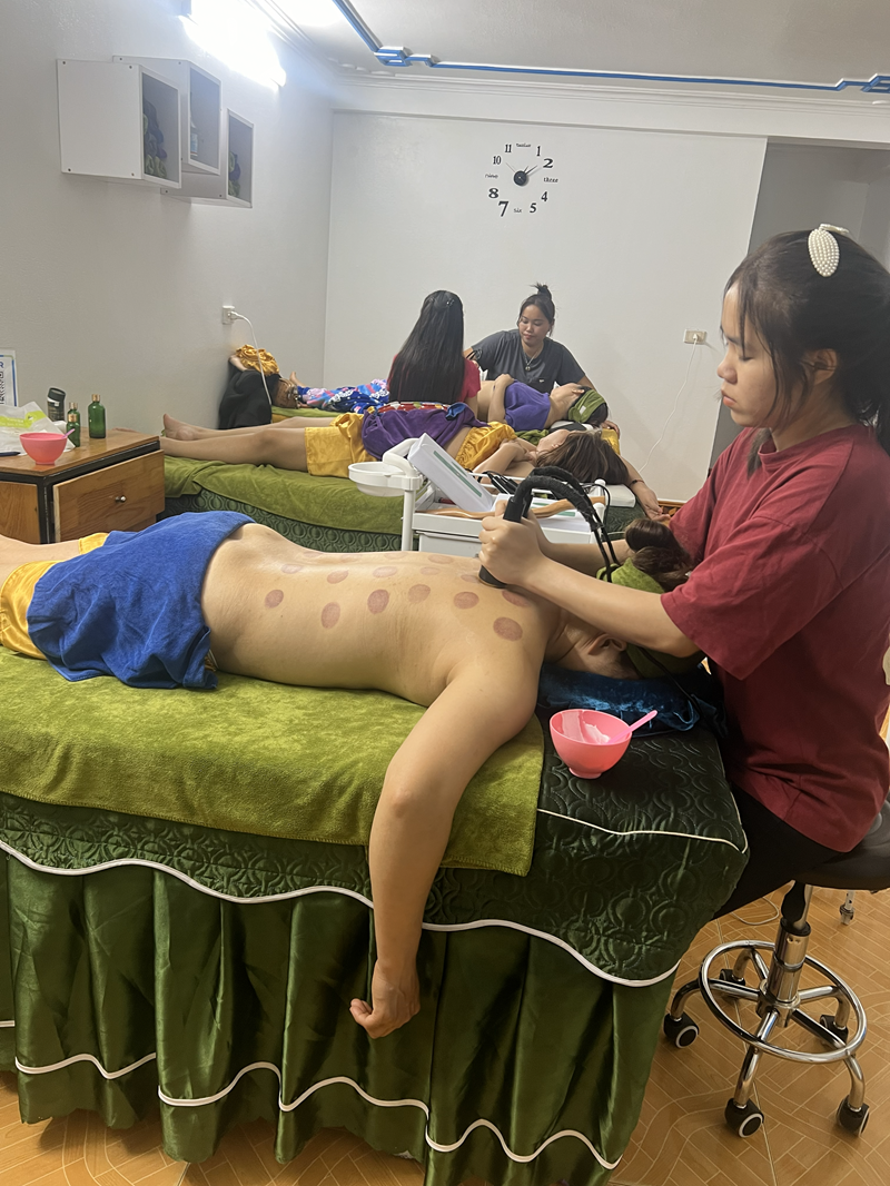 Hinh Anh Nhuong Quyen5